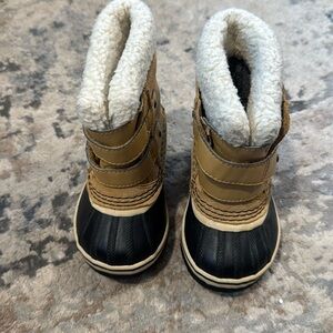 Sorel Baby Winter/Snow Waterproof Caribou Boots Size 6